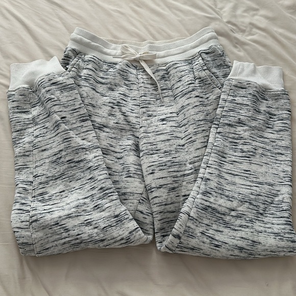 Cozy Sweatpants Bundle - Picture 5 of 11